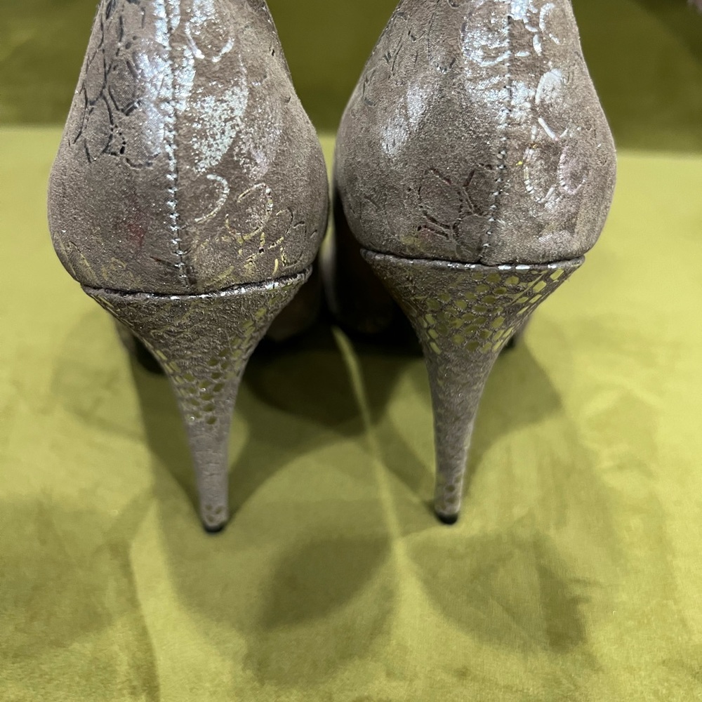 KELSI DAGGER python print heels - Picture 5 of 9